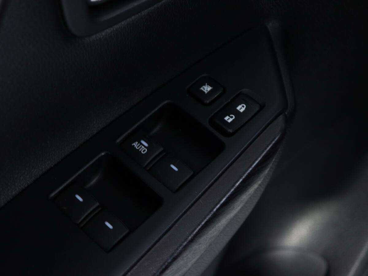 Купить Mitsubishi Pajero Sport с пробегом. Фото: #18