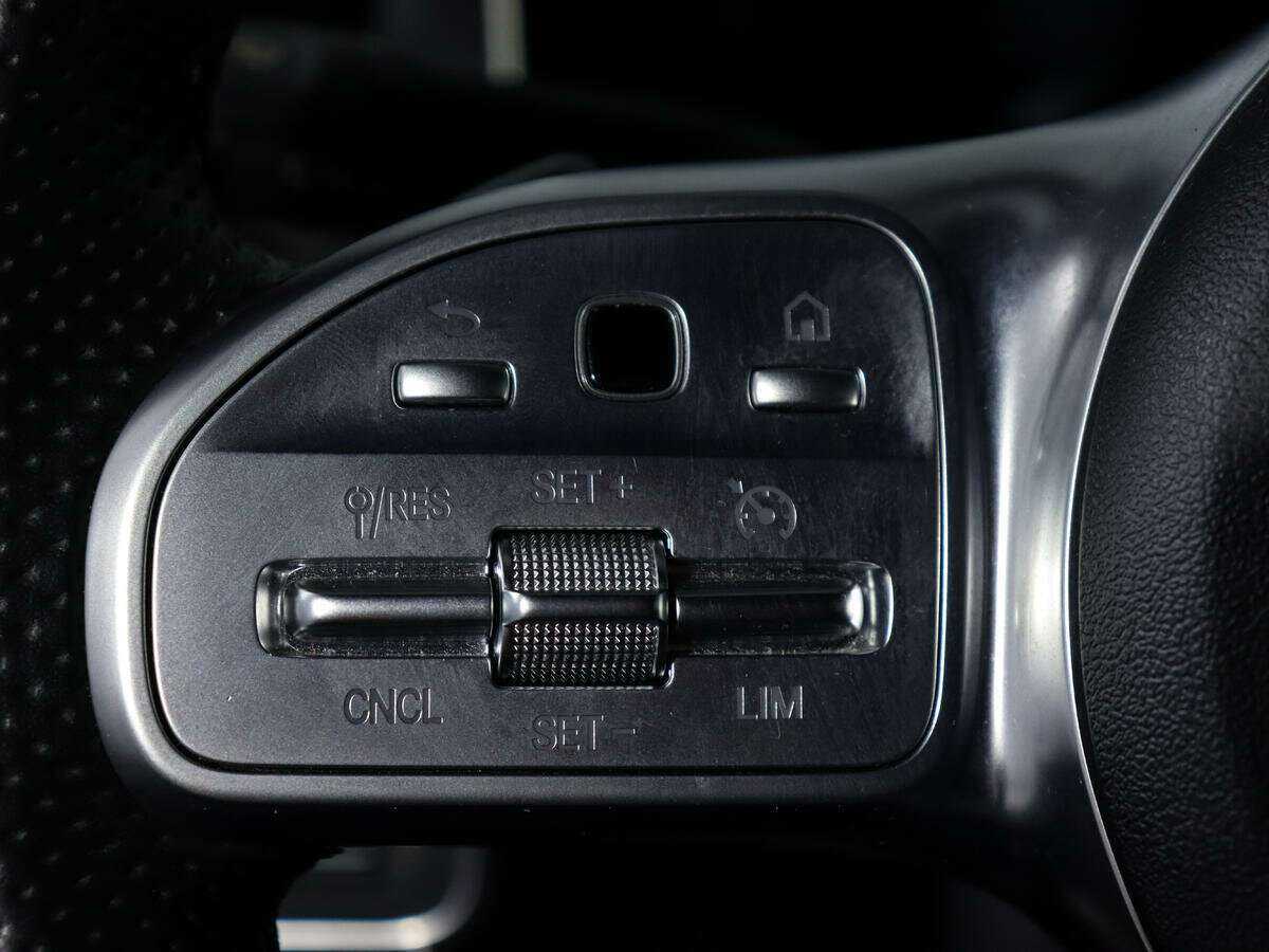 Купить Mercedes-Benz A-Класс с пробегом. Фото: #19