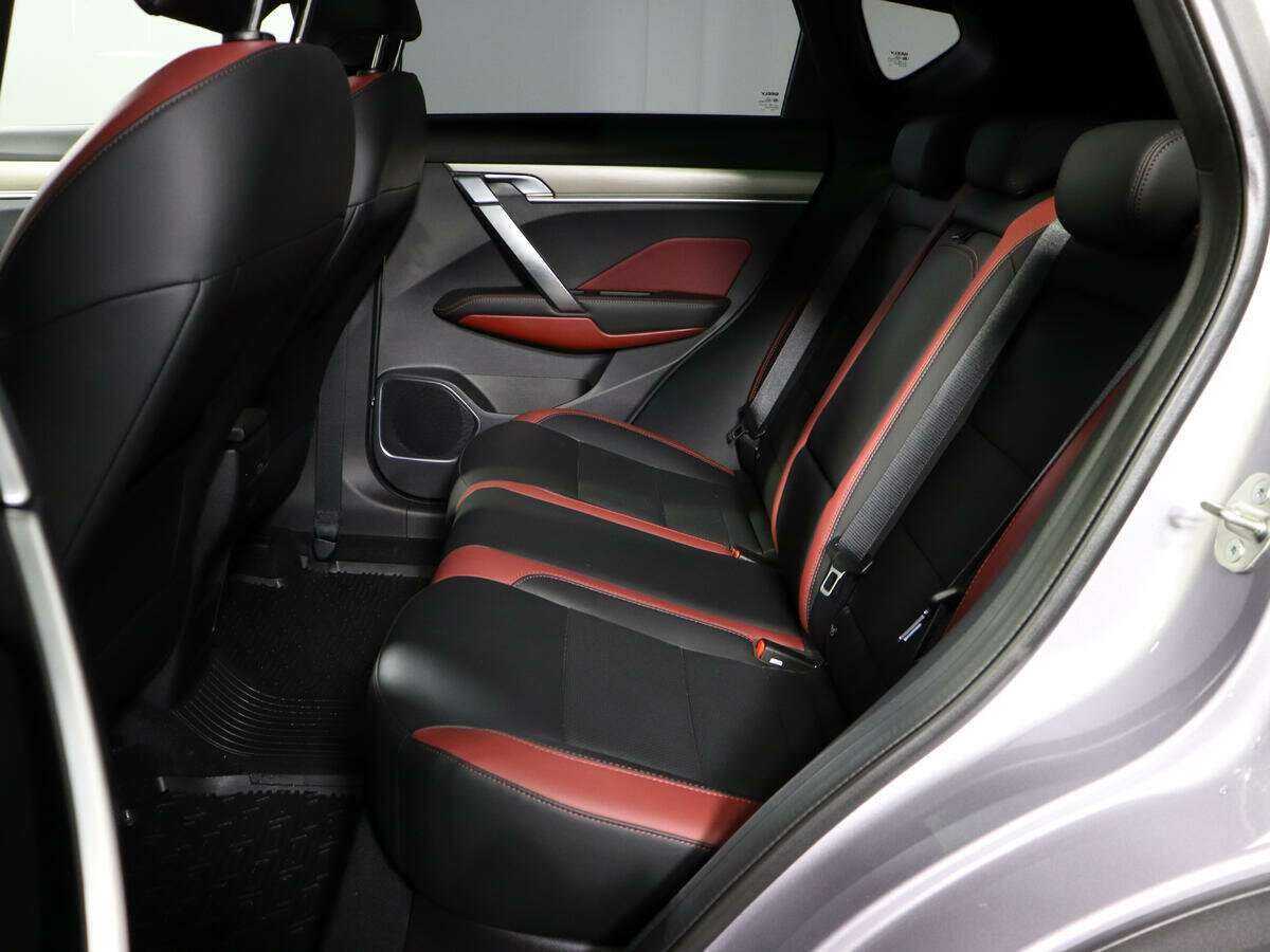 Купить Geely Coolray с пробегом. Фото: #9