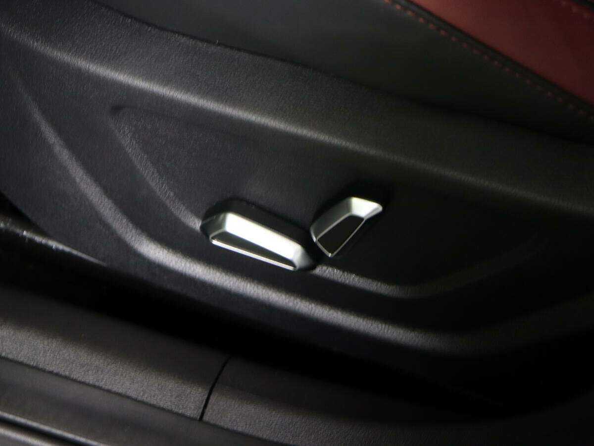 Купить Geely Coolray с пробегом. Фото: #18