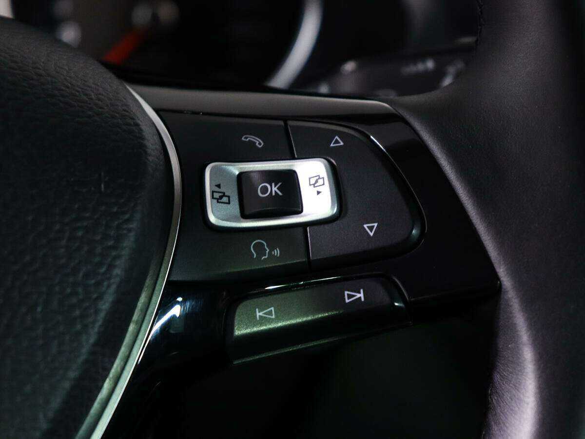 Купить Volkswagen Tiguan с пробегом. Фото: #15