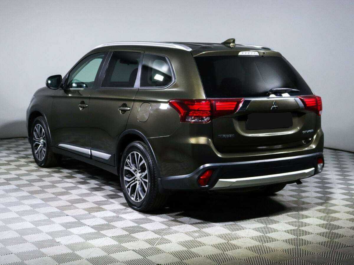 Купить Mitsubishi Outlander с пробегом. Фото: #6