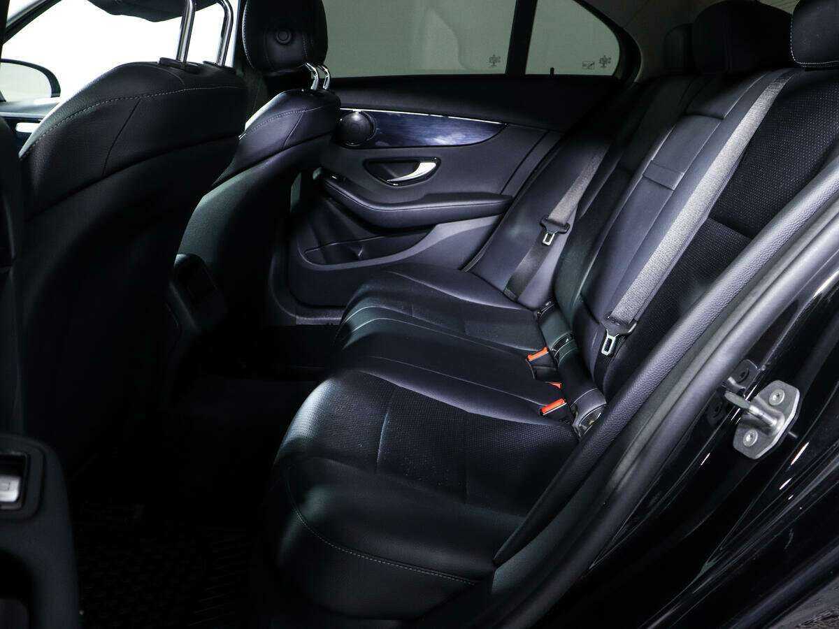 Купить Mercedes-Benz C-Класс с пробегом. Фото: #7