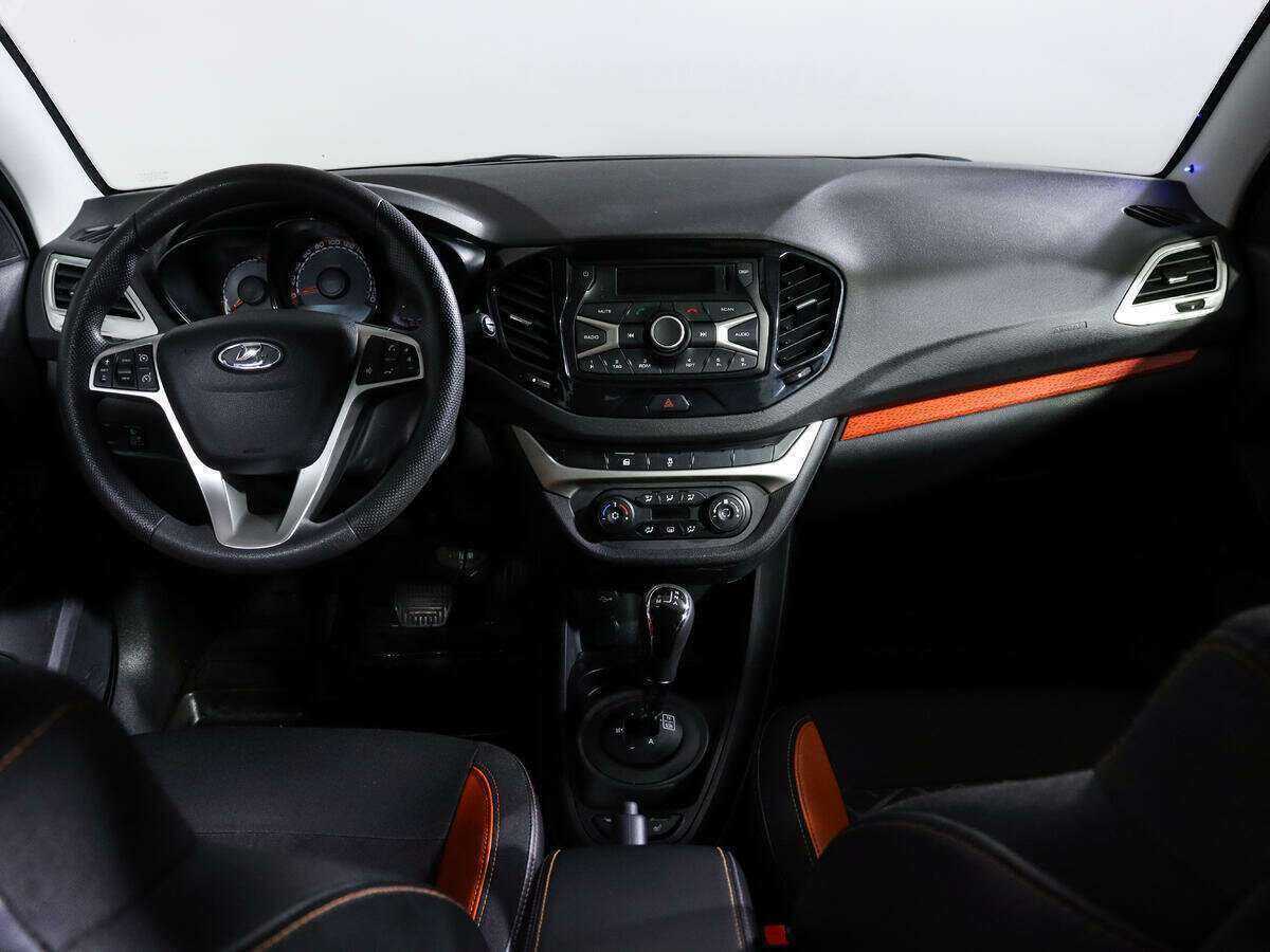 Купить Lada (ВАЗ) Vesta с пробегом. Фото: #11