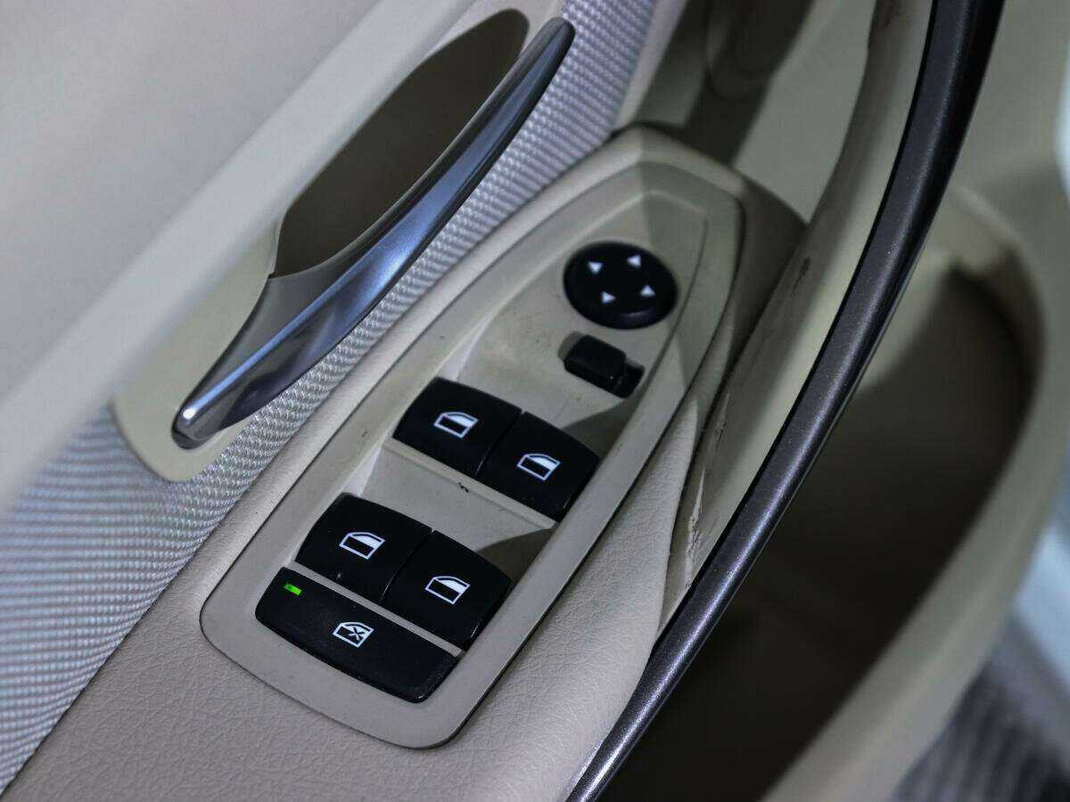 Купить BMW 3 серии с пробегом. Фото: #12