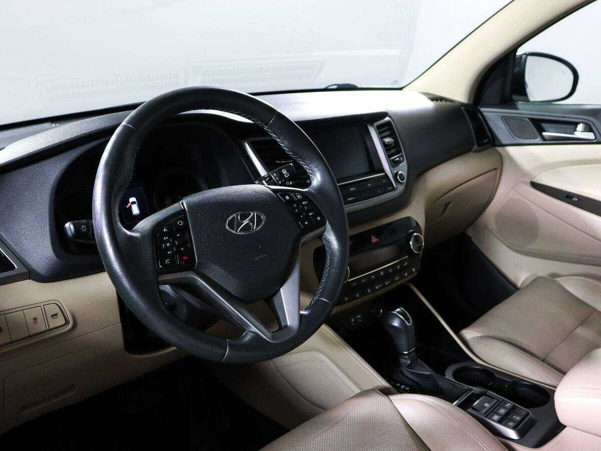 Купить Hyundai Tucson с пробегом. Фото: #11
