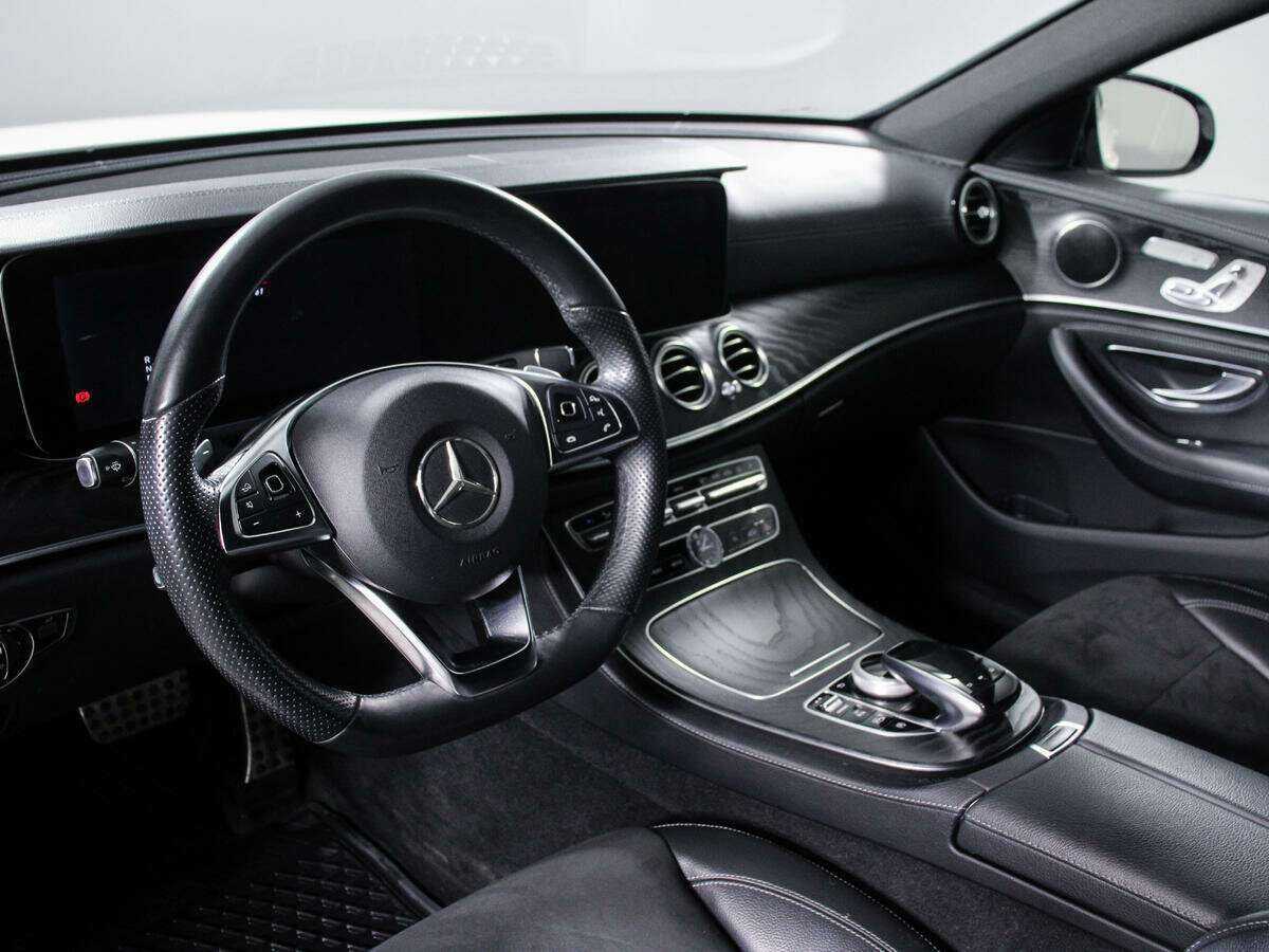 Купить Mercedes-Benz E-Класс с пробегом. Фото: #10