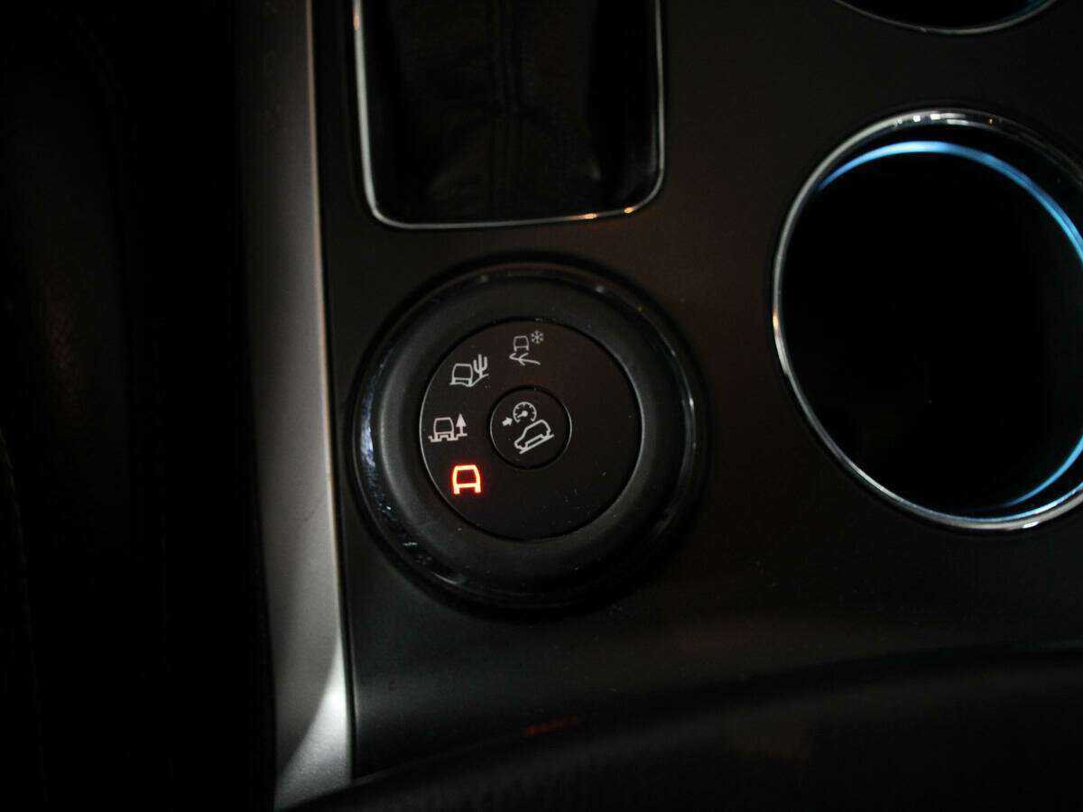 Купить Ford Explorer с пробегом. Фото: #24