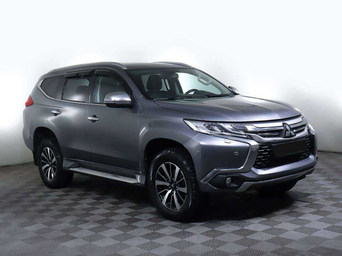 Купить Mitsubishi Pajero Sport с пробегом. Фото: #1