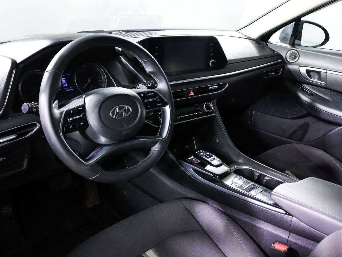 Купить Hyundai Sonata с пробегом. Фото: #11