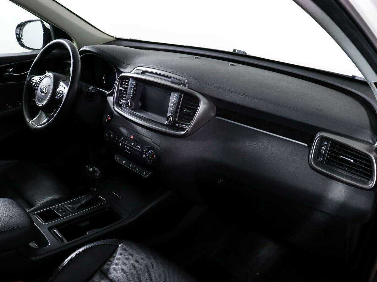 Купить Kia Sorento с пробегом. Фото: #7