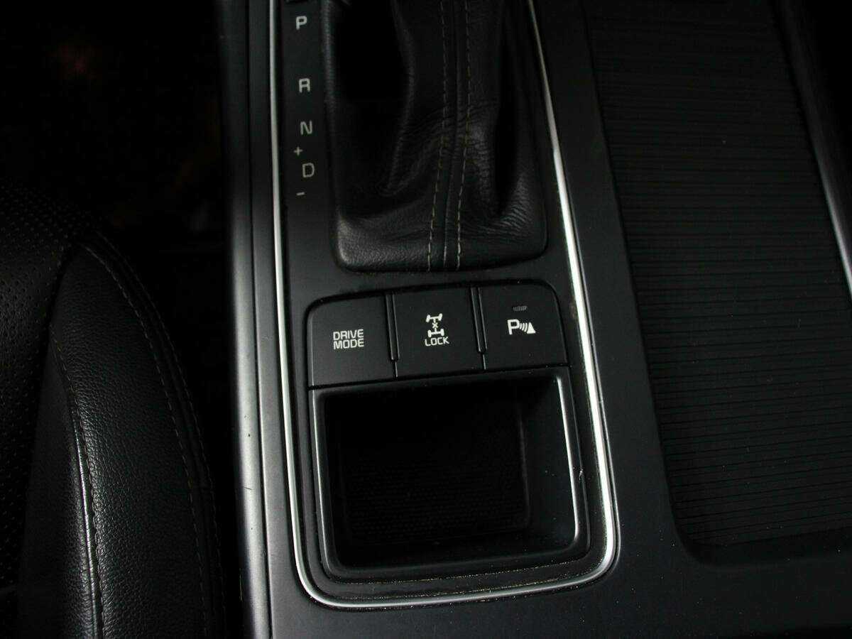Купить Kia Sorento с пробегом. Фото: #22