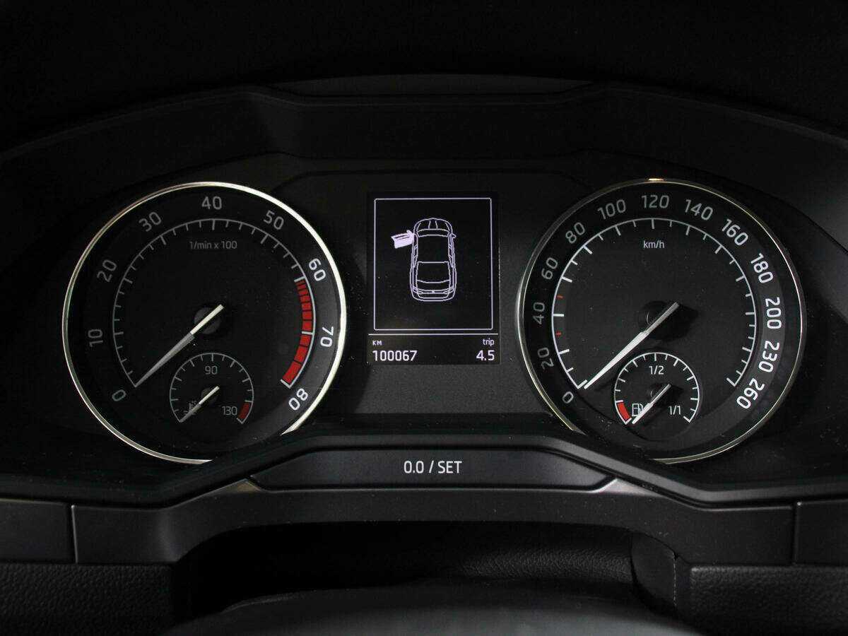 Купить Skoda Superb с пробегом. Фото: #7