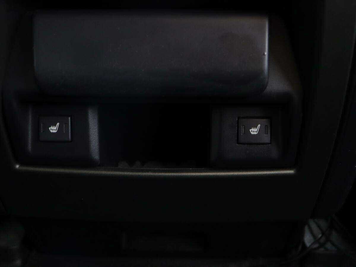 Купить Land Rover Discovery с пробегом. Фото: #14