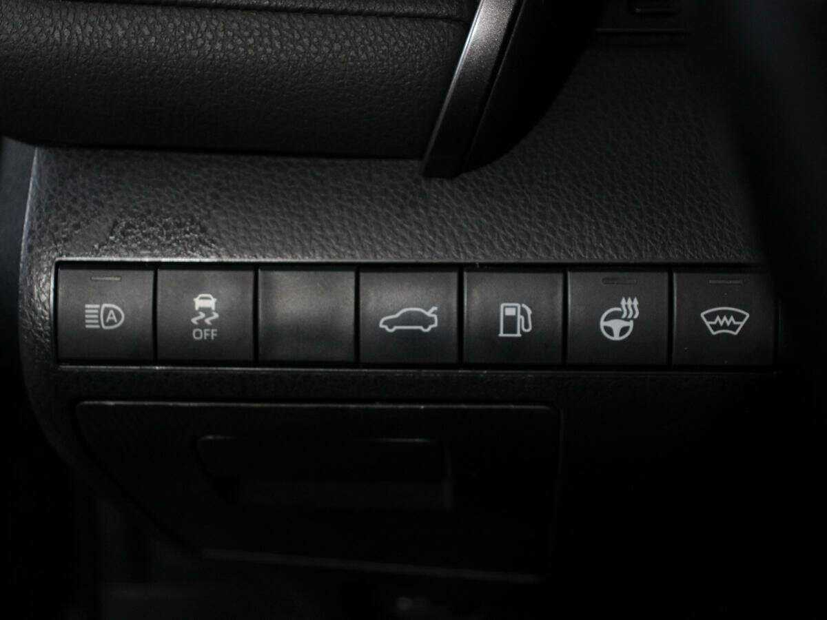 Купить Toyota Camry с пробегом. Фото: #14