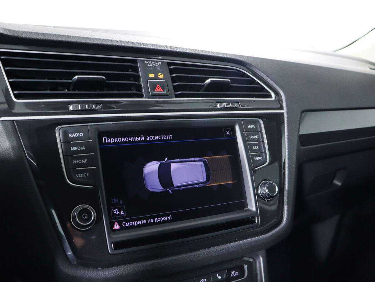 Купить Volkswagen Tiguan с пробегом. Фото: #16