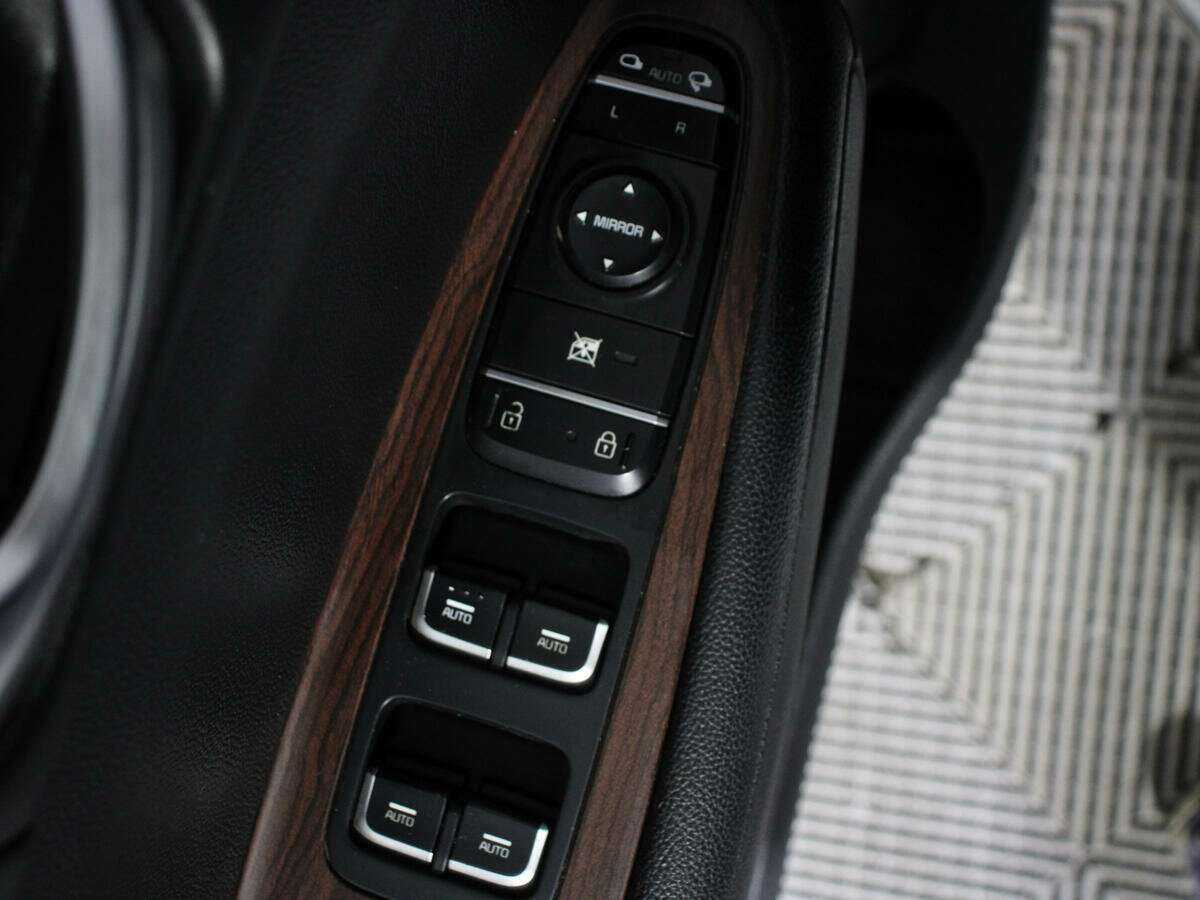 Купить Kia Optima с пробегом. Фото: #17