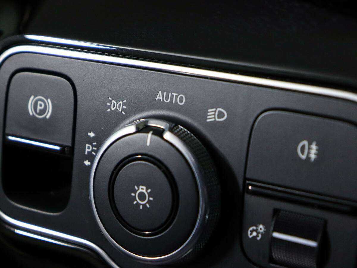 Купить Mercedes-Benz A-Класс с пробегом. Фото: #17