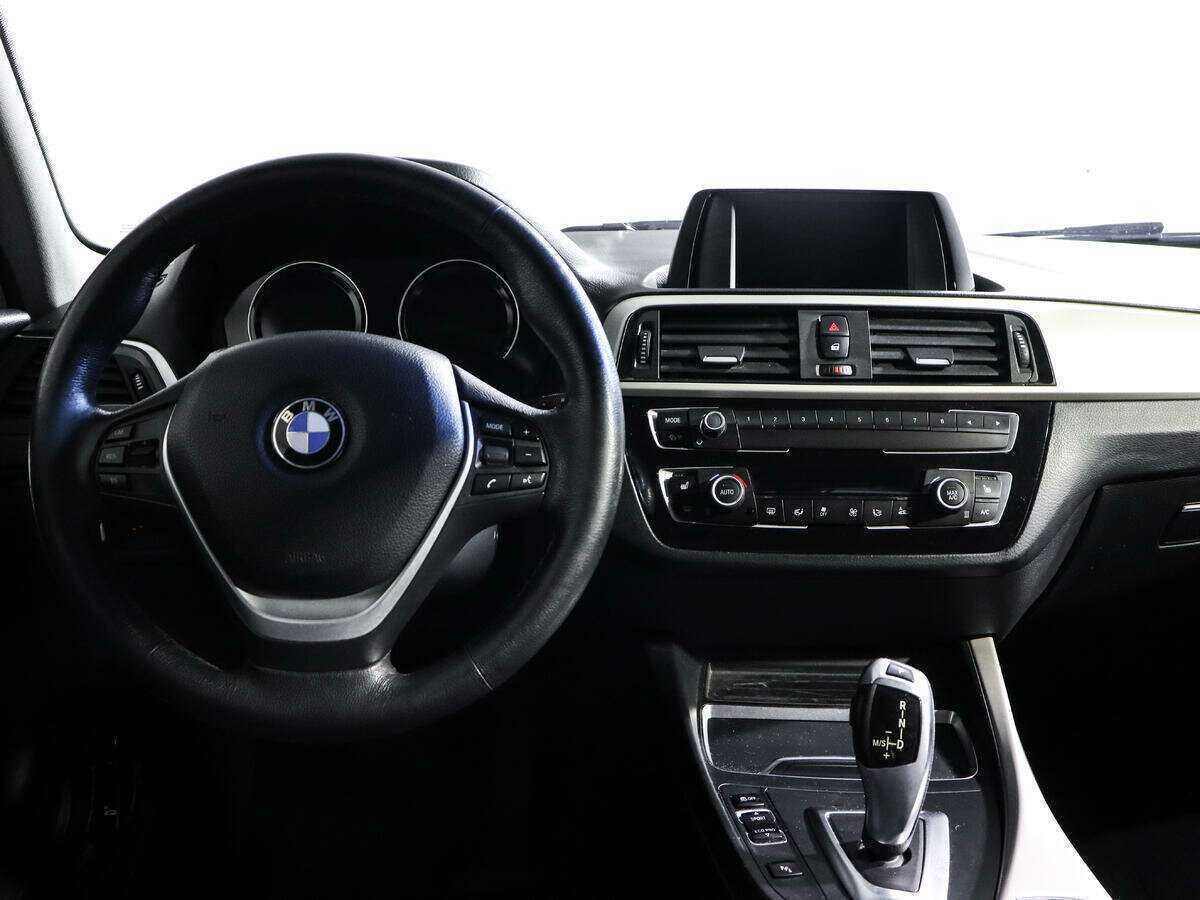 Купить BMW 1 серии с пробегом. Фото: #9