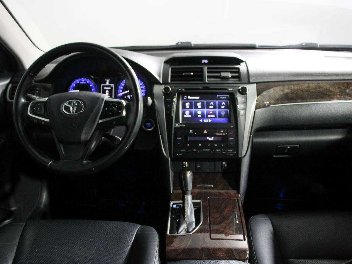 Купить Toyota Camry с пробегом. Фото: #11