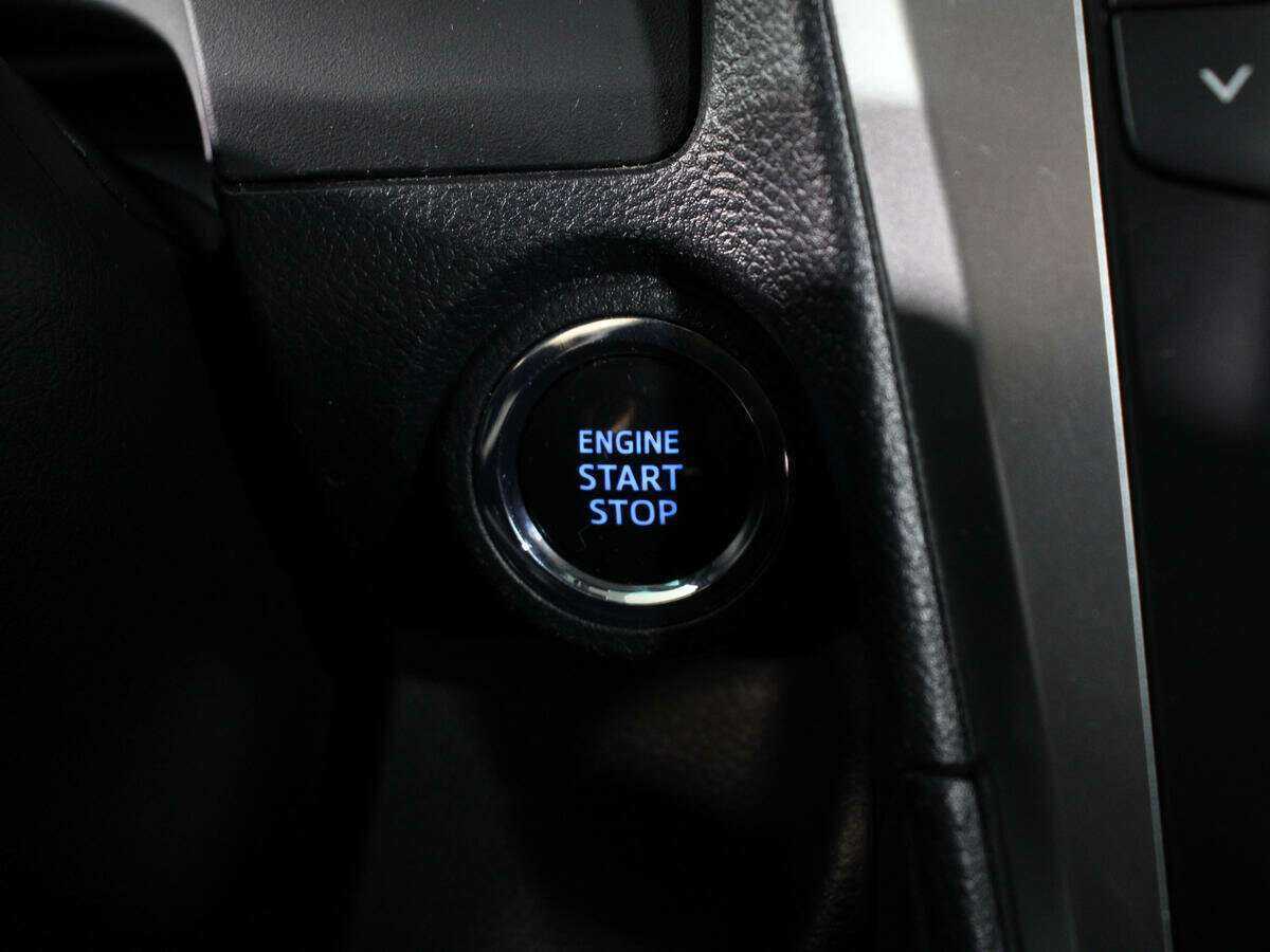 Купить Toyota Camry с пробегом. Фото: #21