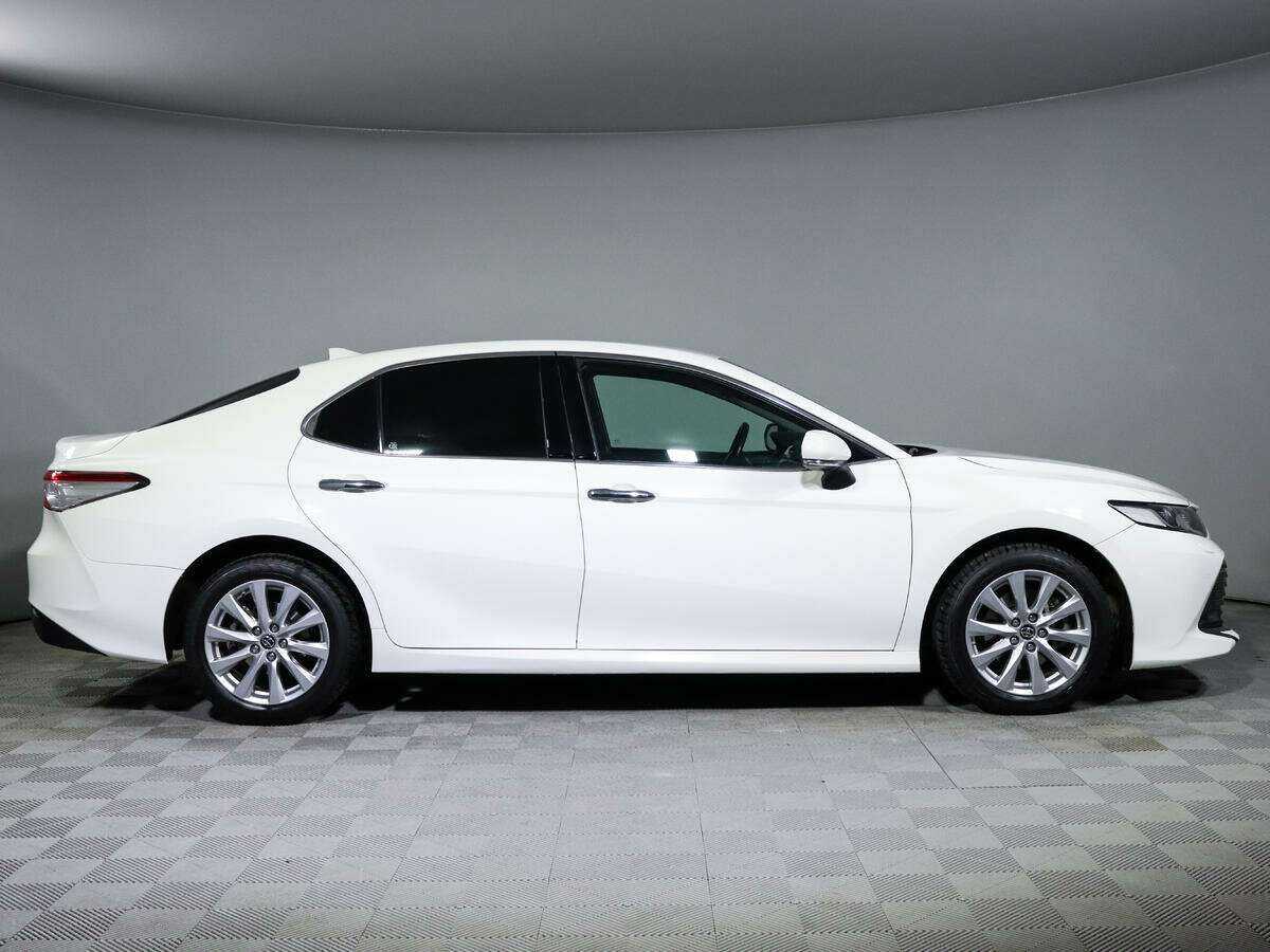 Купить Toyota Camry с пробегом. Фото: #3