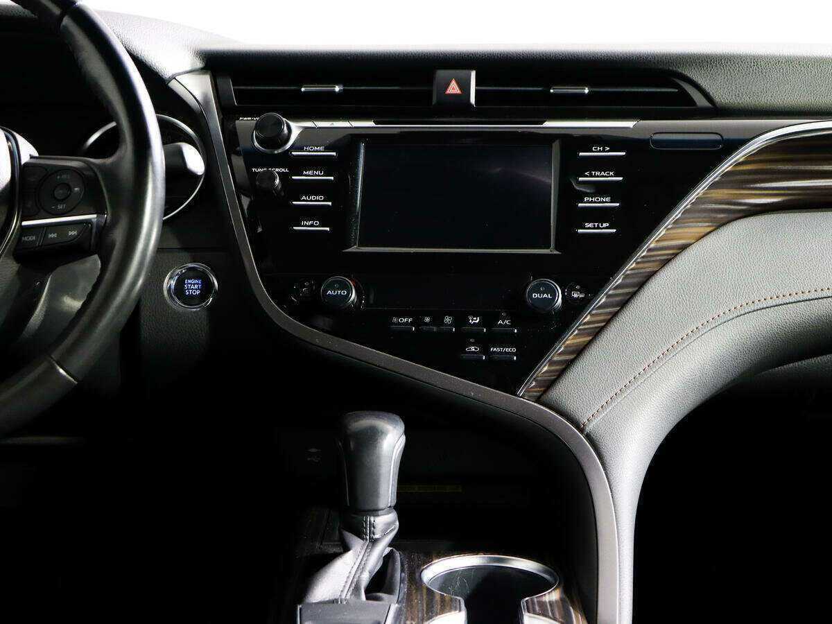 Купить Toyota Camry с пробегом. Фото: #12