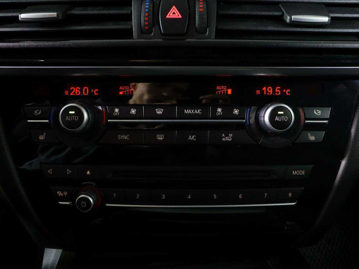 Купить BMW X5 с пробегом. Фото: #23