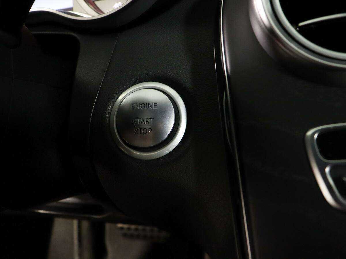 Купить Mercedes-Benz C-Класс с пробегом. Фото: #21