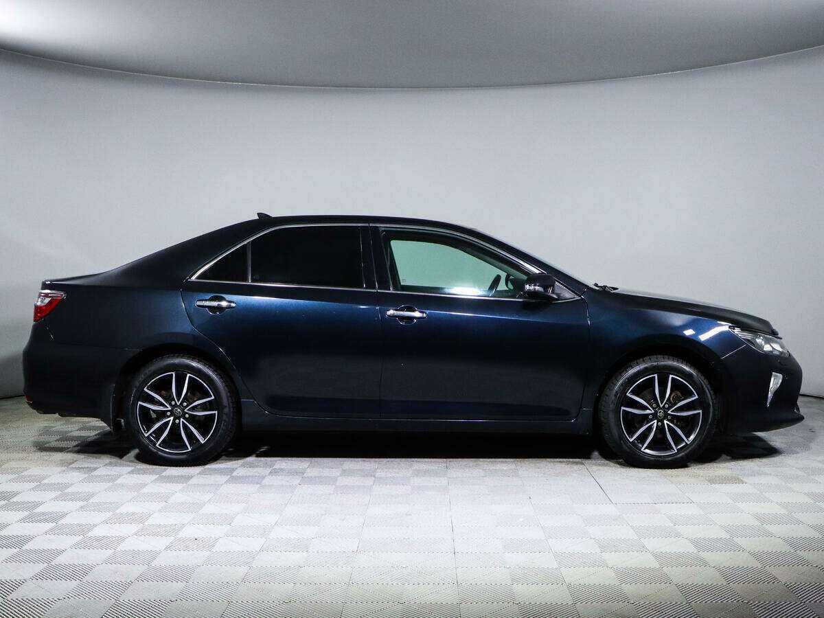 Купить Toyota Camry с пробегом. Фото: #3