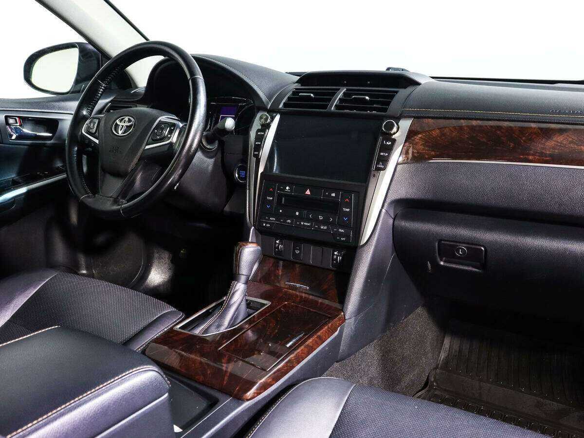 Купить Toyota Camry с пробегом. Фото: #8