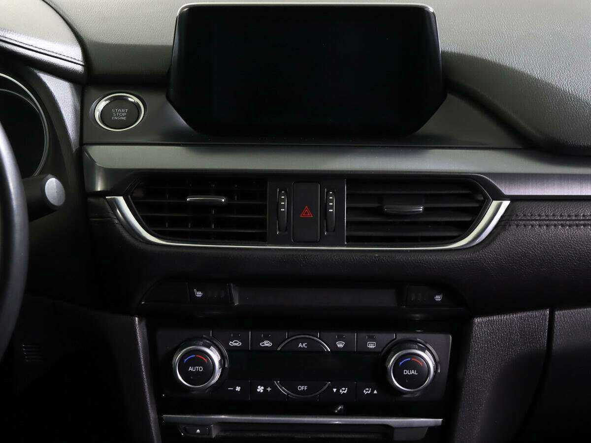 Купить Mazda 6 с пробегом. Фото: #11