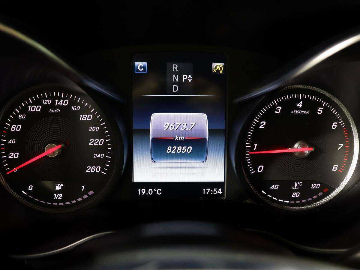 Купить Mercedes-Benz C-Класс с пробегом. Фото: #10