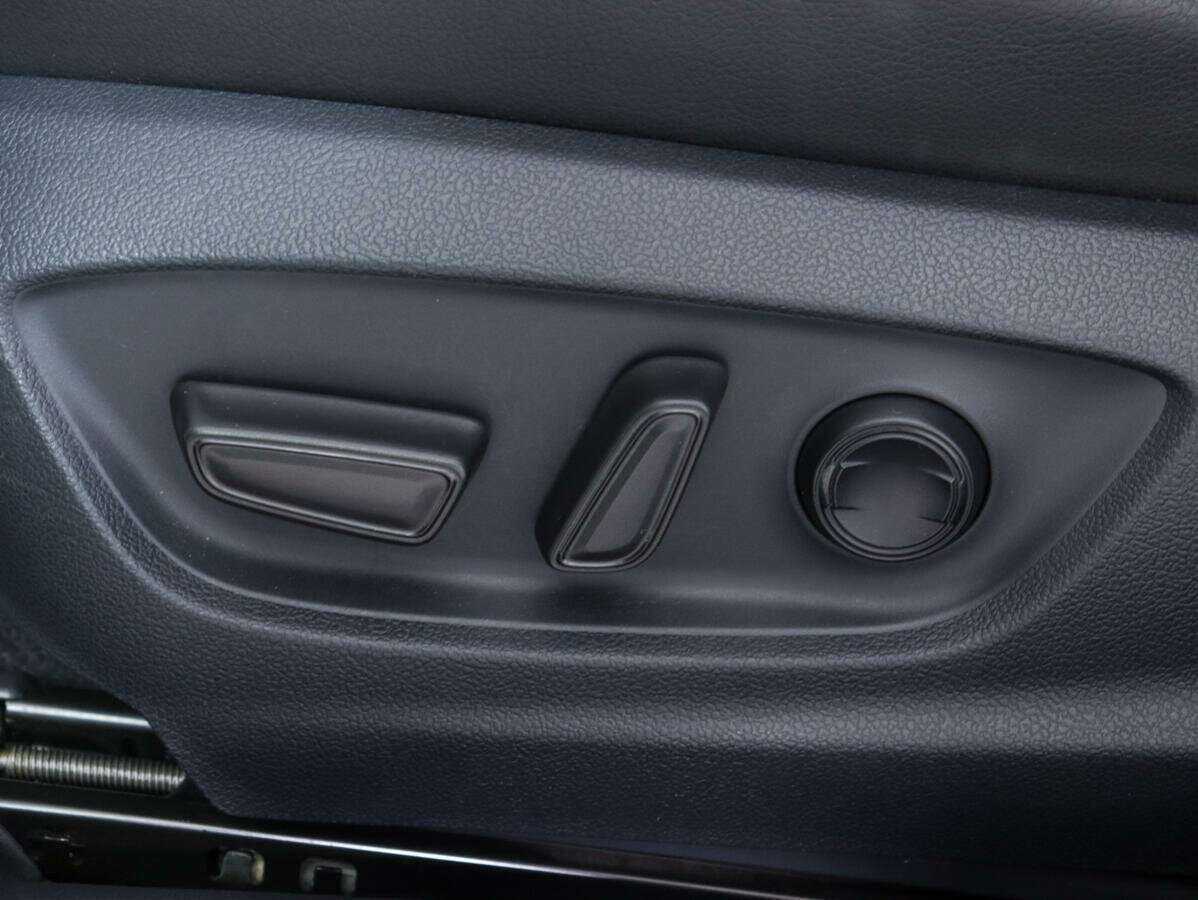 Купить Toyota Camry с пробегом. Фото: #13