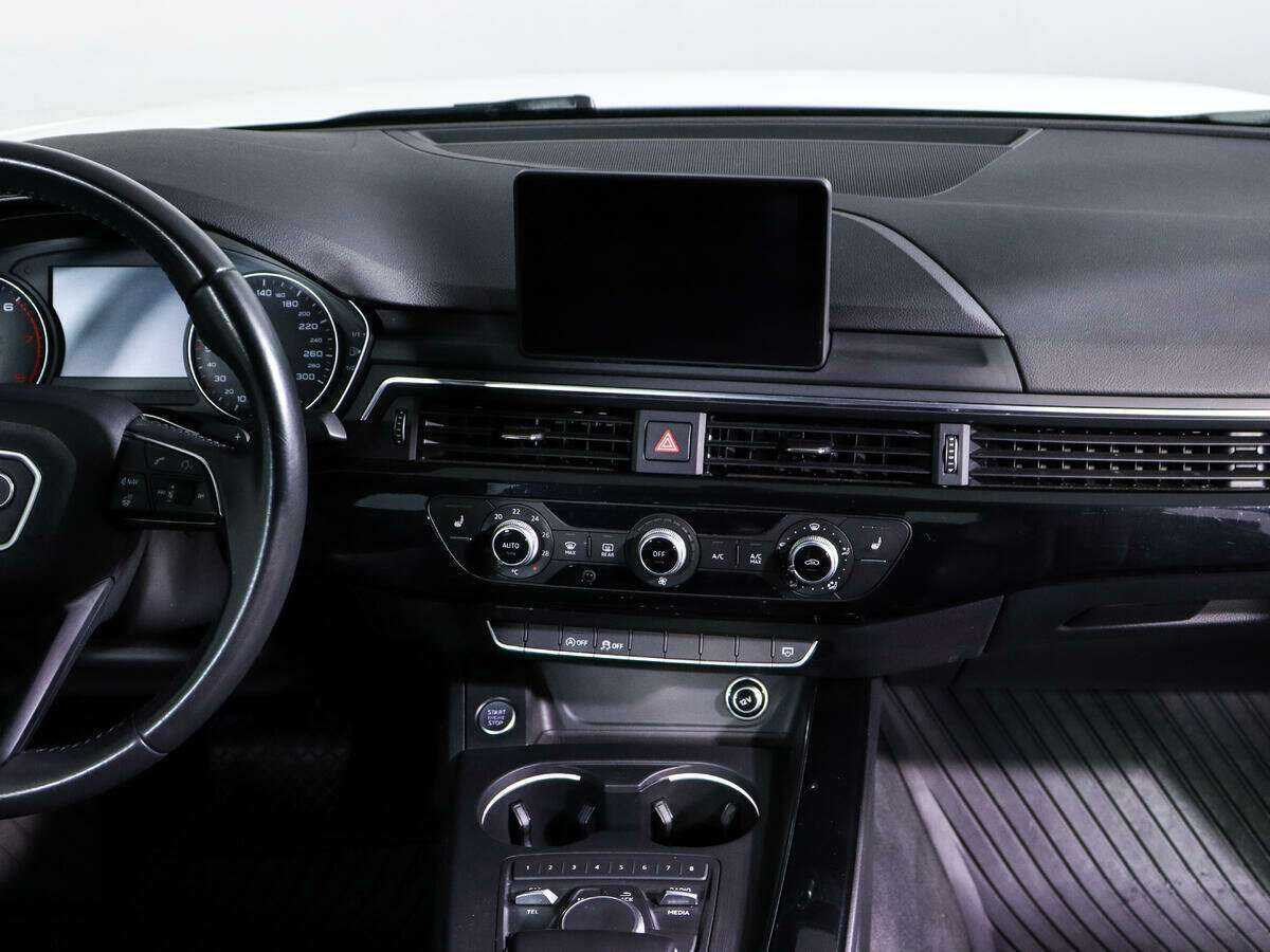 Купить Audi A4 с пробегом. Фото: #10