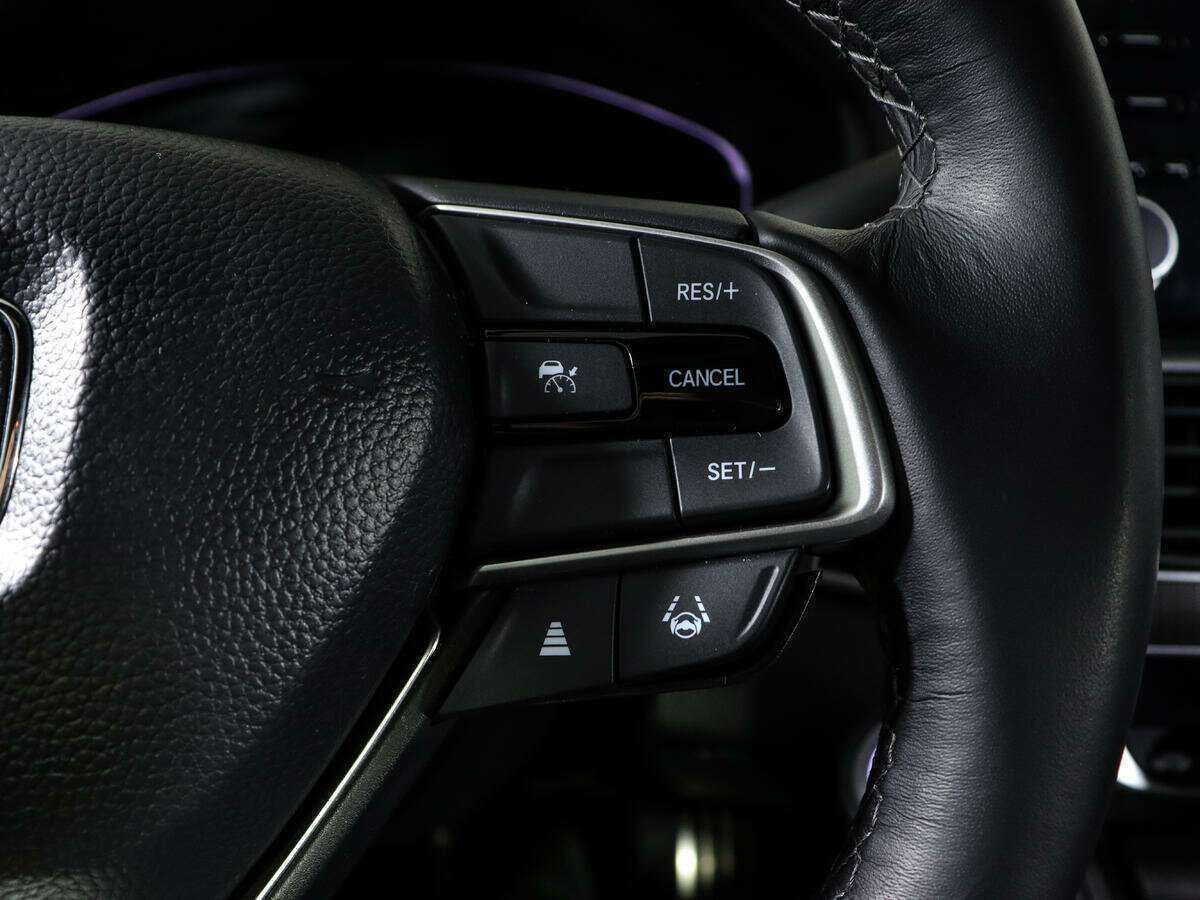 Купить Honda Accord с пробегом. Фото: #19