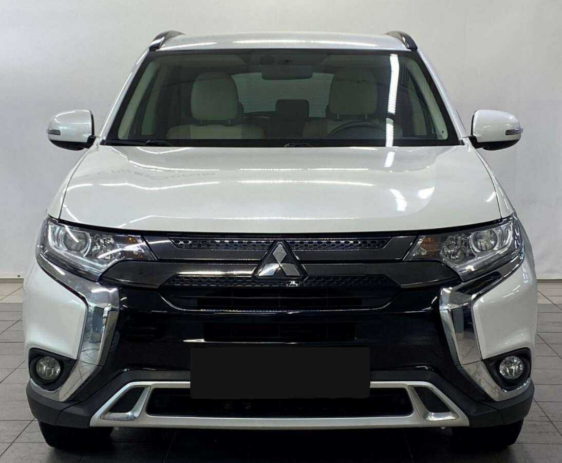 Купить Mitsubishi Outlander с пробегом. Фото: #1