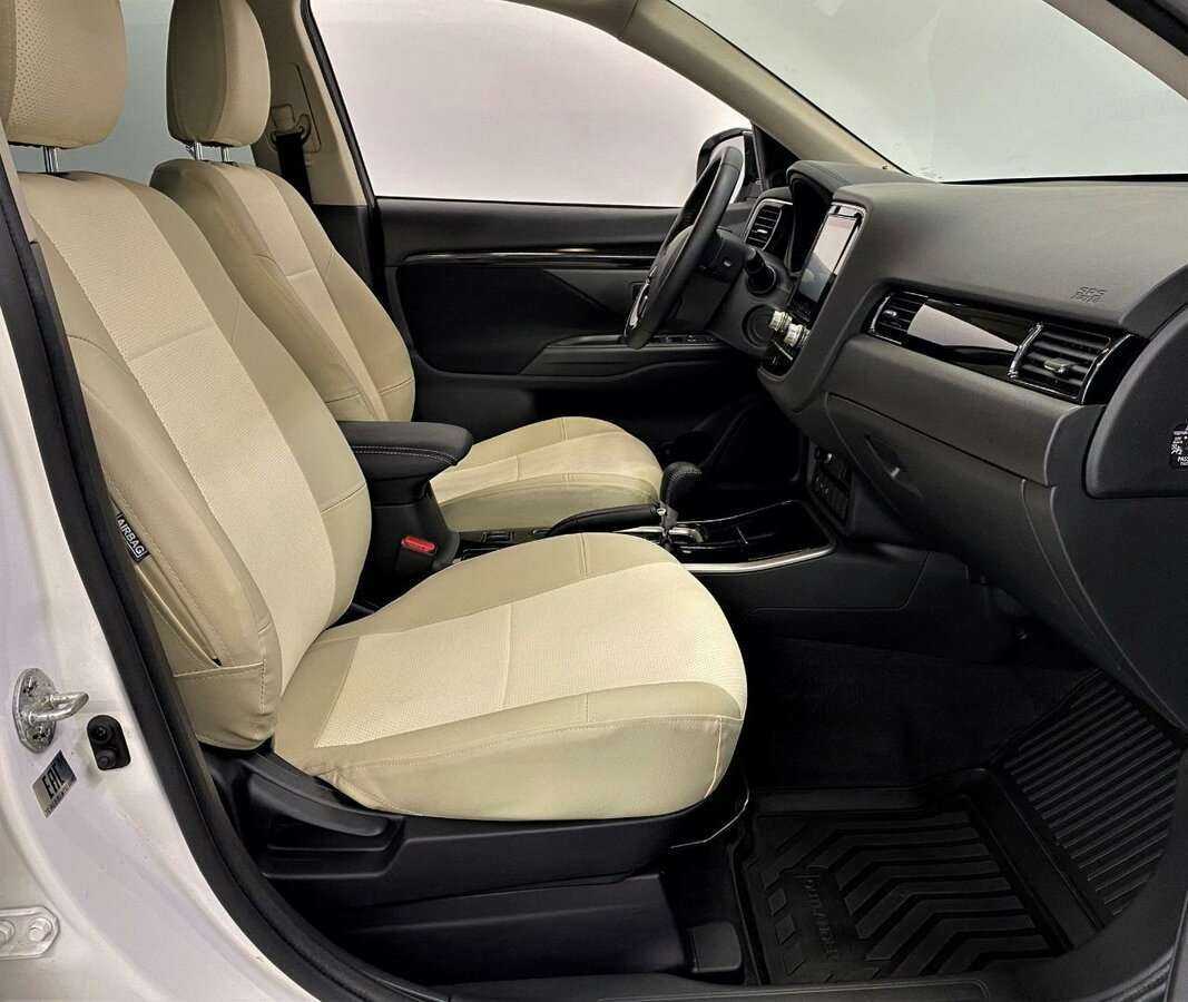 Купить Mitsubishi Outlander с пробегом. Фото: #13