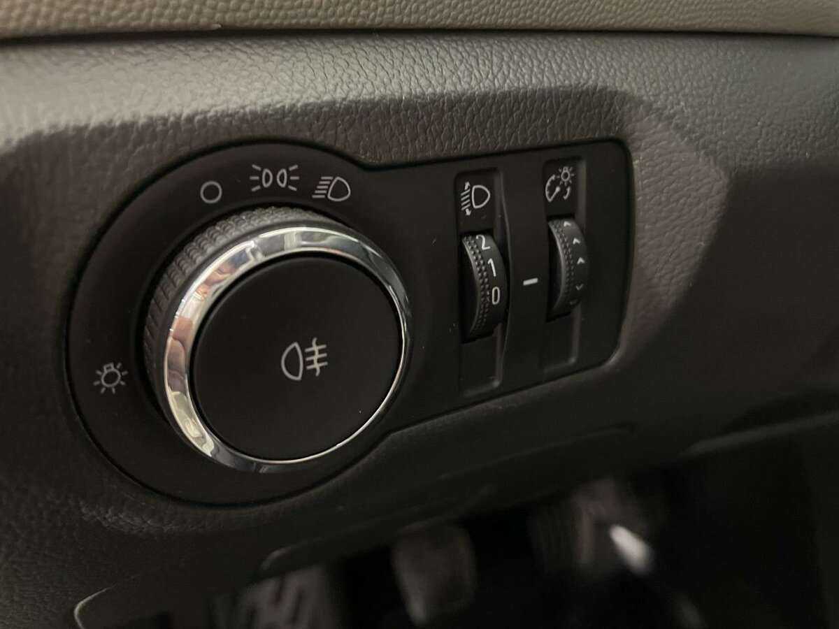 Купить Chevrolet Cruze с пробегом. Фото: #7