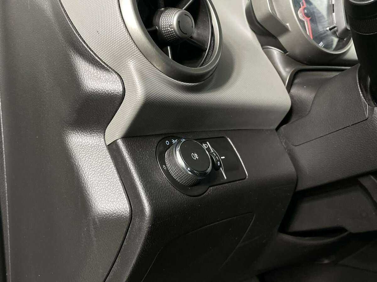 Купить Chevrolet Aveo с пробегом. Фото: #7