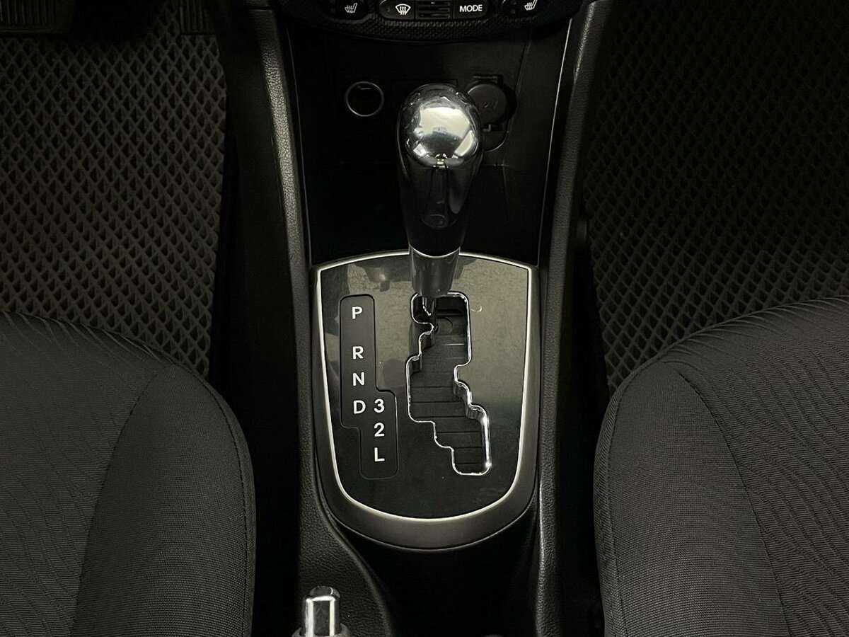 Купить Hyundai Solaris с пробегом. Фото: #12