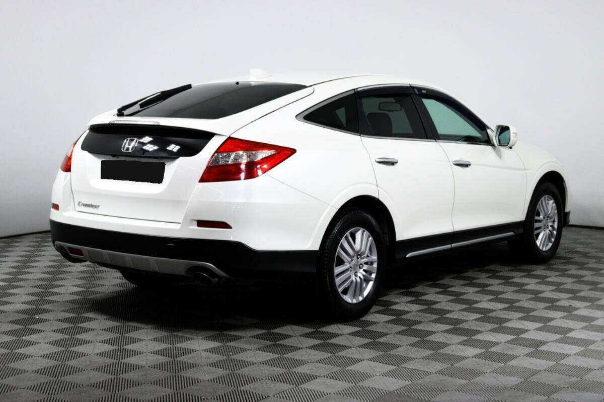 Купить Honda Crosstour с пробегом. Фото: #4