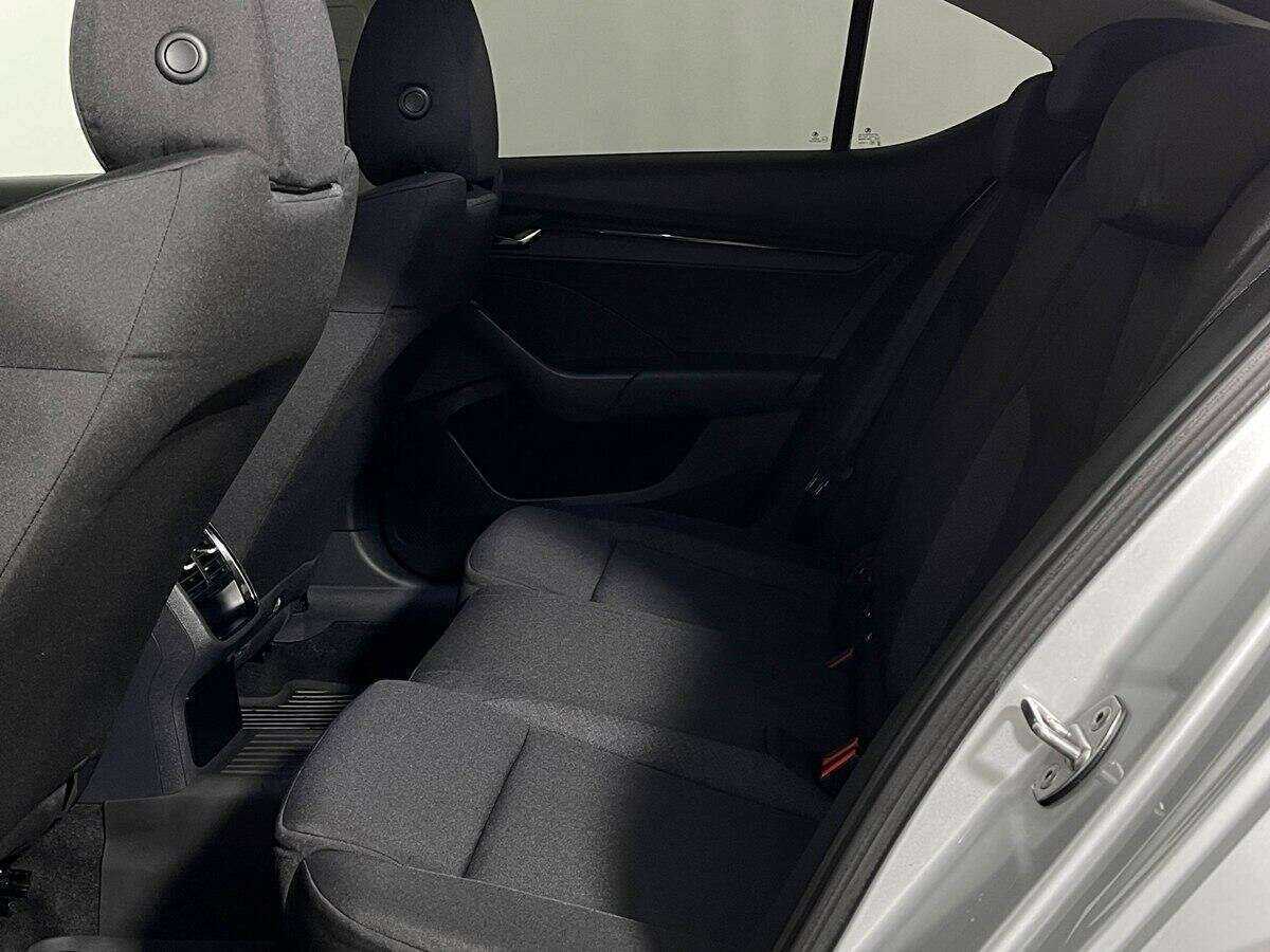 Купить Skoda Octavia с пробегом. Фото: #8