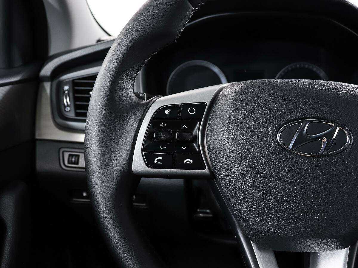 Купить Hyundai Sonata с пробегом. Фото: #14