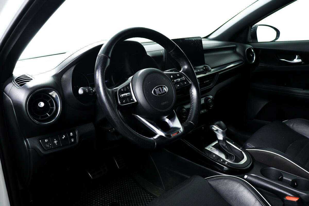 Купить Kia Cerato с пробегом. Фото: #12