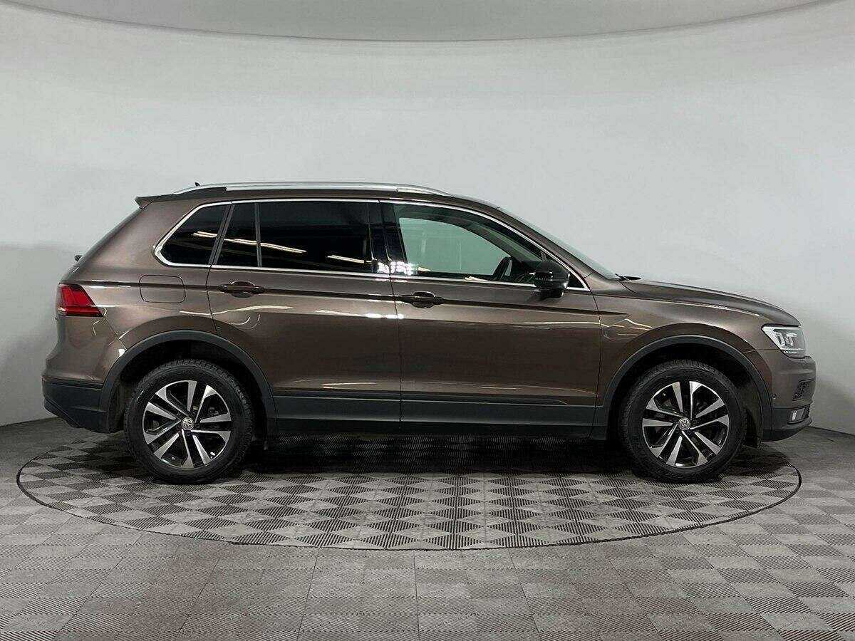 Купить Volkswagen Tiguan с пробегом. Фото: #3