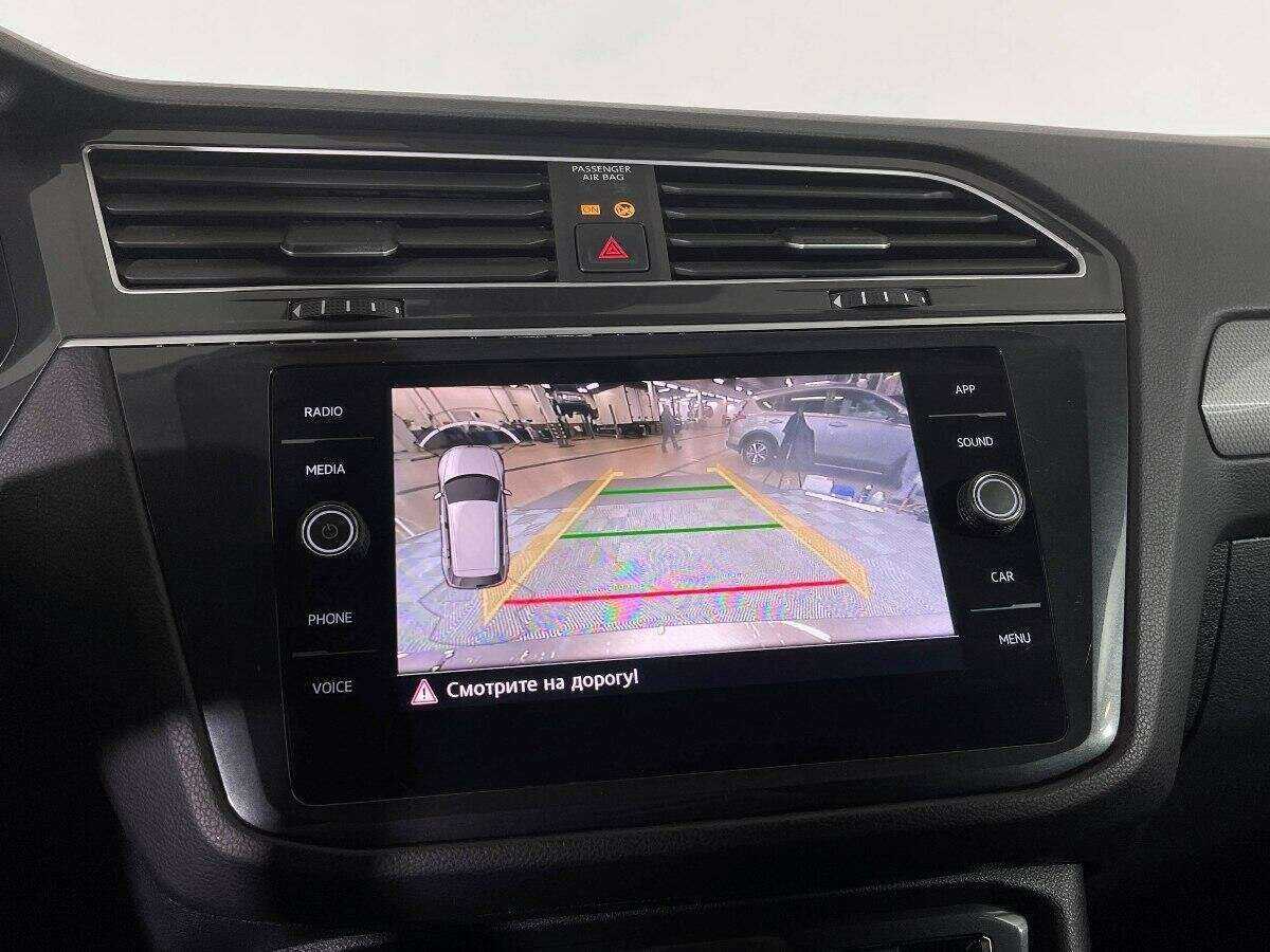 Купить Volkswagen Tiguan с пробегом. Фото: #12