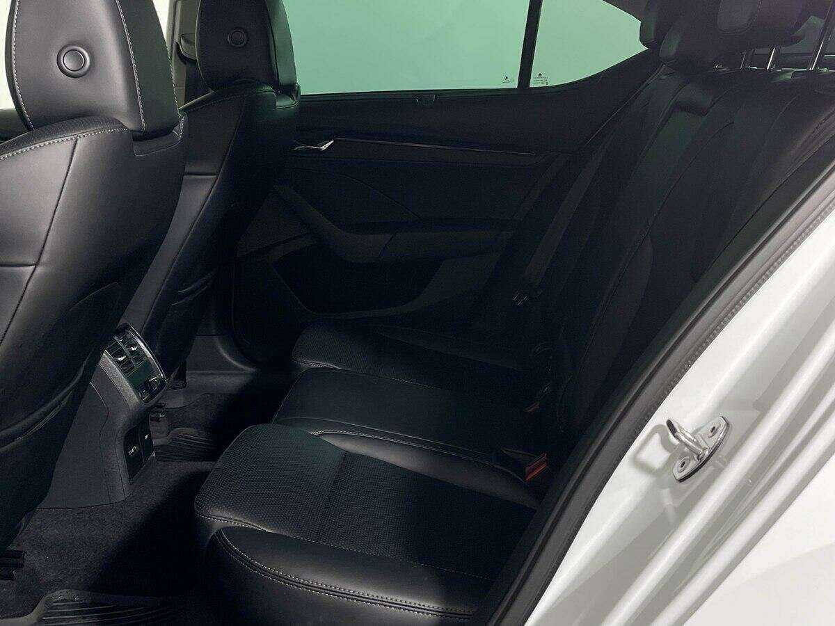 Купить Skoda Octavia с пробегом. Фото: #7