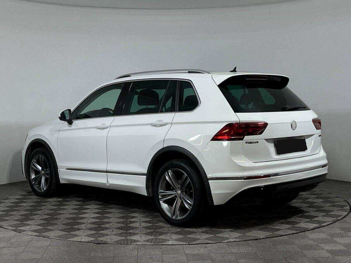 Купить Volkswagen Tiguan с пробегом. Фото: #5
