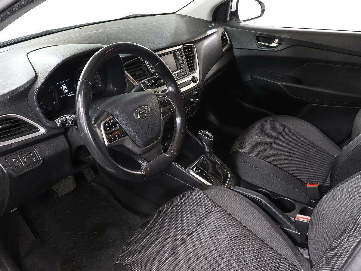 Купить Hyundai Solaris с пробегом. Фото: #12